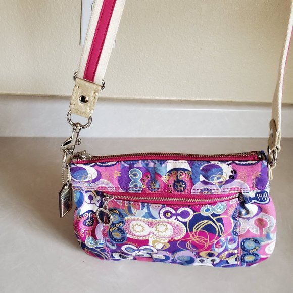 Coach Handbags - Excellent Coach Poppy Rare Crossbody Bag Purse
